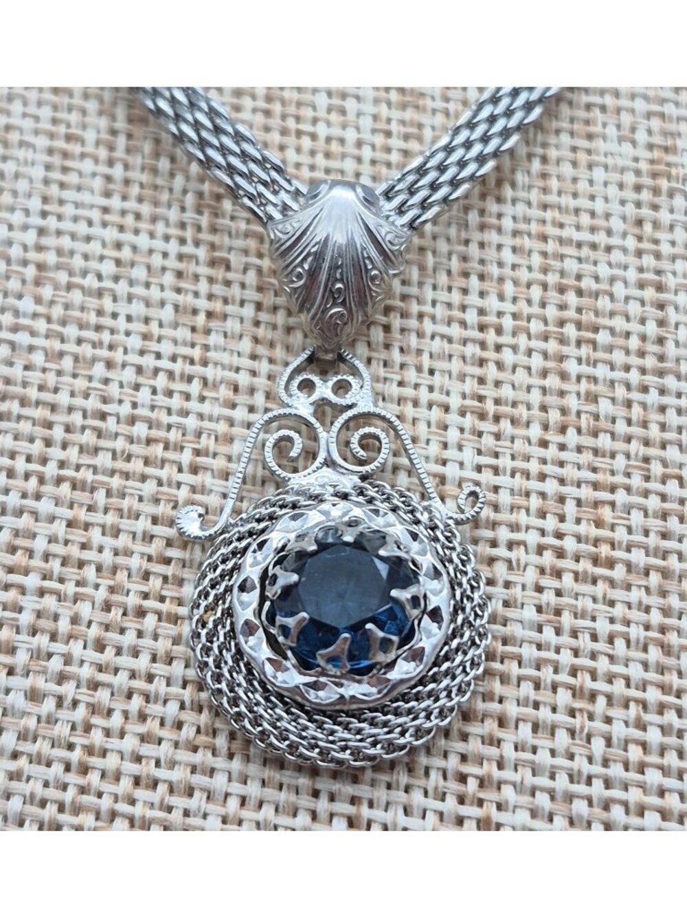 Fancy Vintage Silver Tone Mesh Chain Pendant Necklace Blue Glass Stone 18"